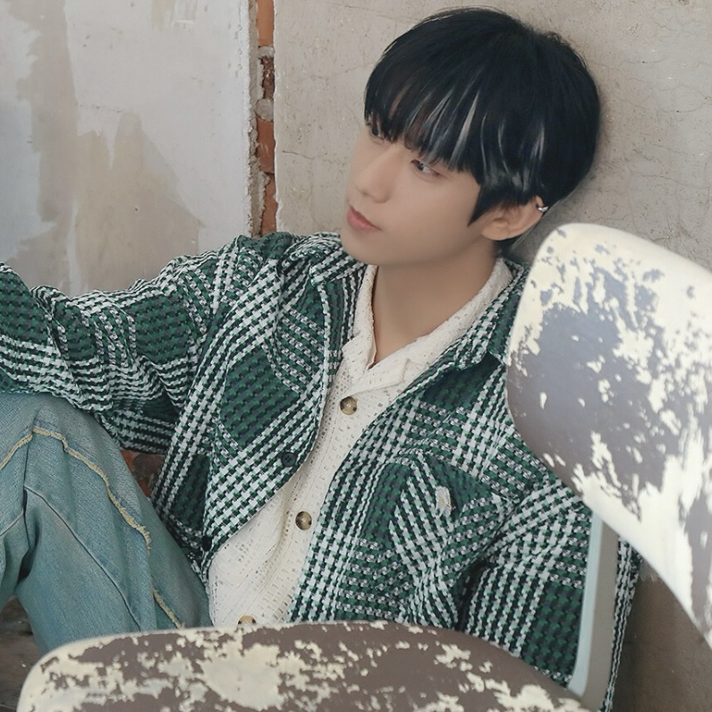 Latest photo of Gongchan (B1A4)