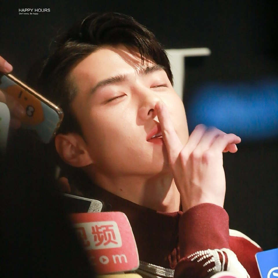 A moment captured by Sehun (EXO)'s fan