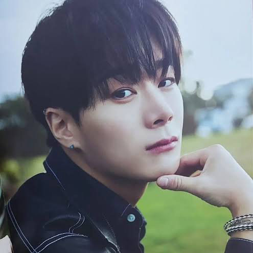 Latest photo of Moonbin (ASTRO)