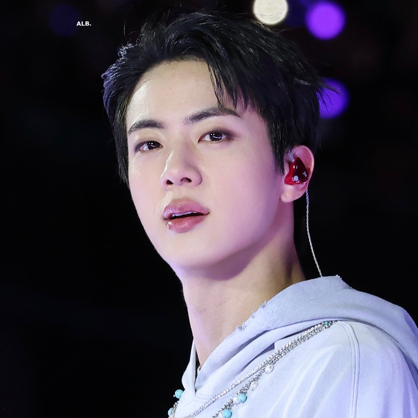 Momen yang diabadikan oleh penggemar Jin (BTS)