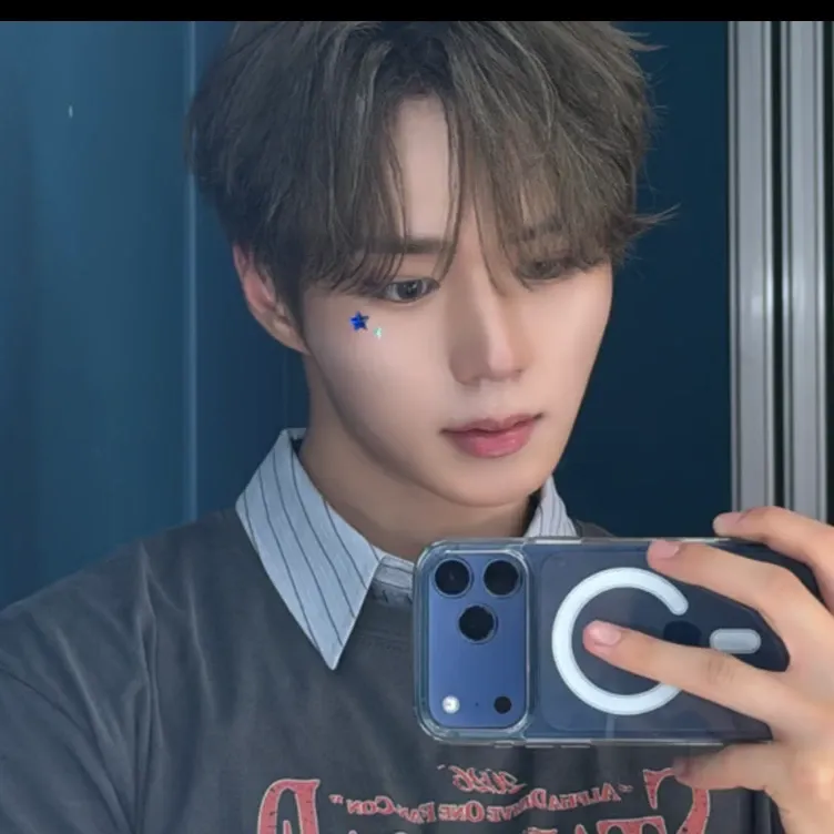 Recent activity shot of Kim Junseo (ALPHA DRIVE ONE)