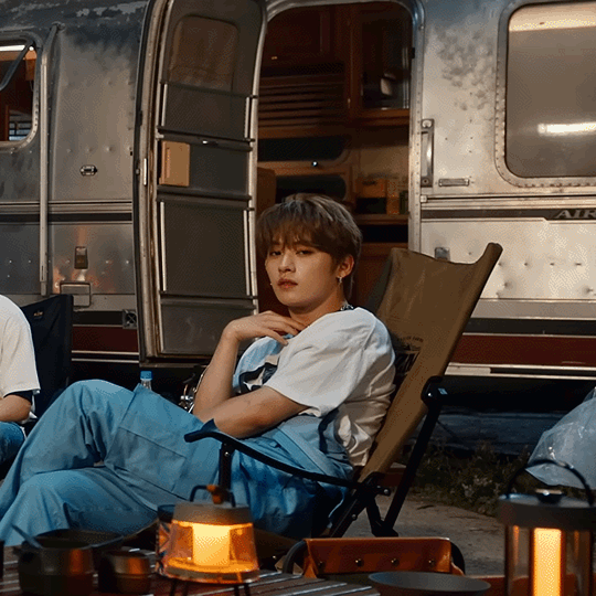 Stray Kids의 비하인드 컷