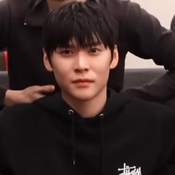 Behind-the-scenes cut of Eunseok (RIIZE)