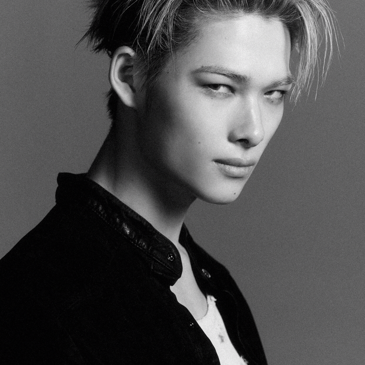 니키 (ENHYPEN)의 비하인드 컷