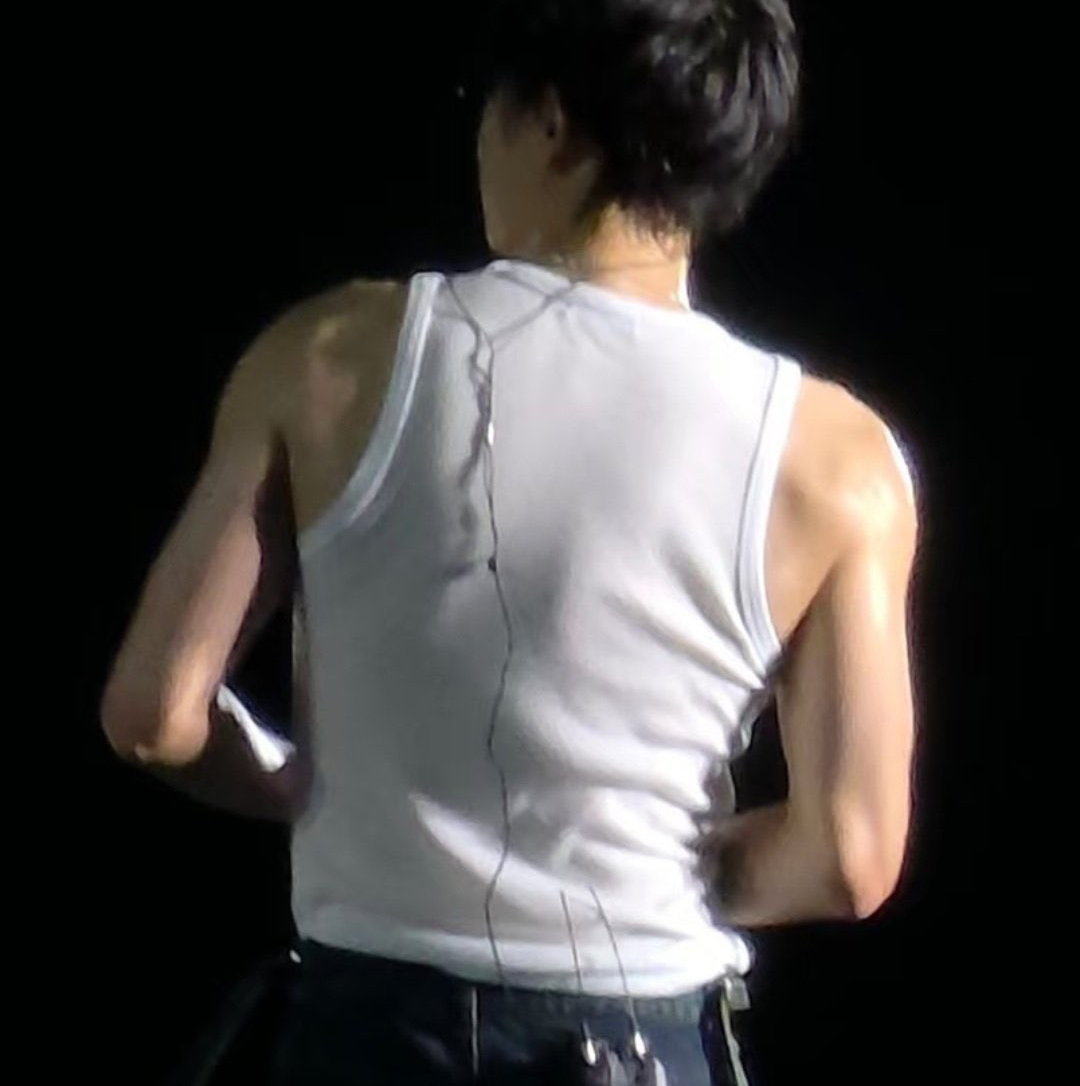 Behind-the-scenes cut of EXO