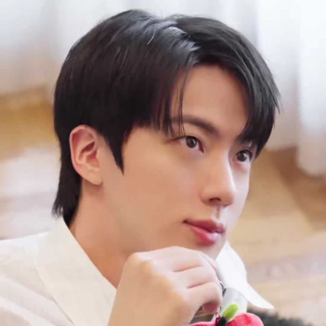 Potret di balik layar Jin (BTS)