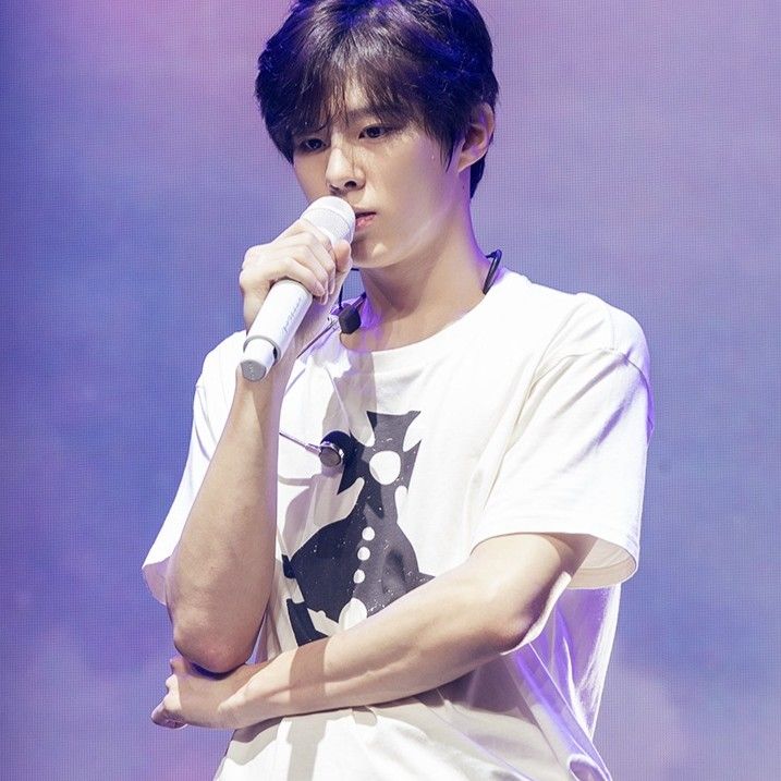 김우석의 최신 사진