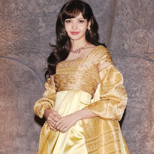 Foto terbaru Lisa (BLACKPINK)