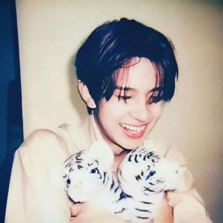 羲承 (ENHYPEN)的最新照片