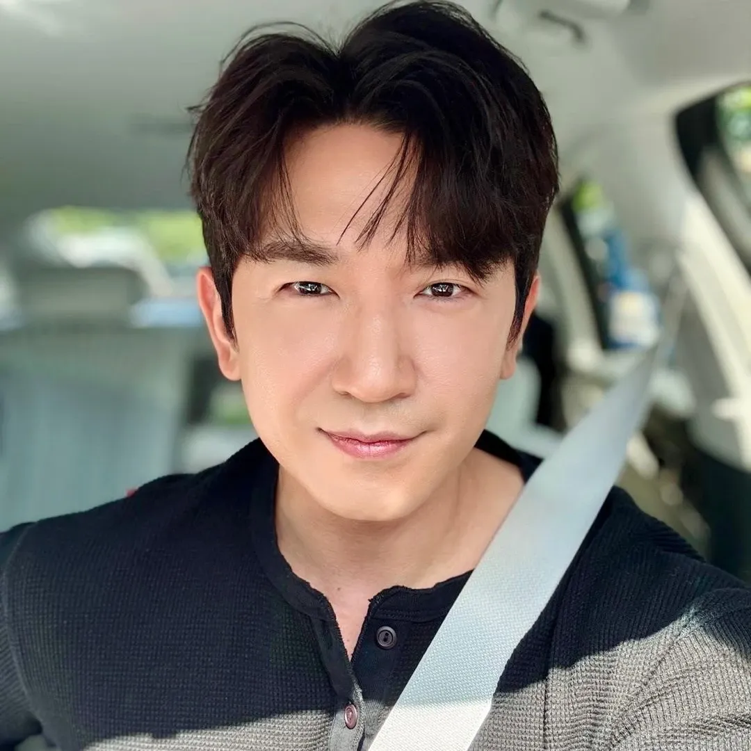 Recent activity shot of Lee Minwoo (SHINHWA)