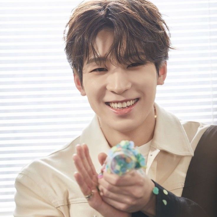 Latest photo of Wonwoo (SEVENTEEN)