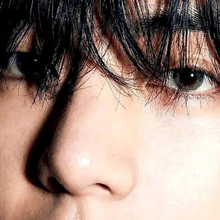 Recent activity shot of V (BTS)