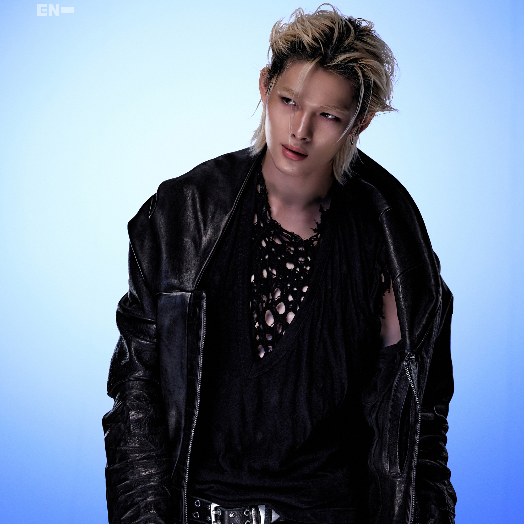 NI-KI (ENHYPEN)的最新照片