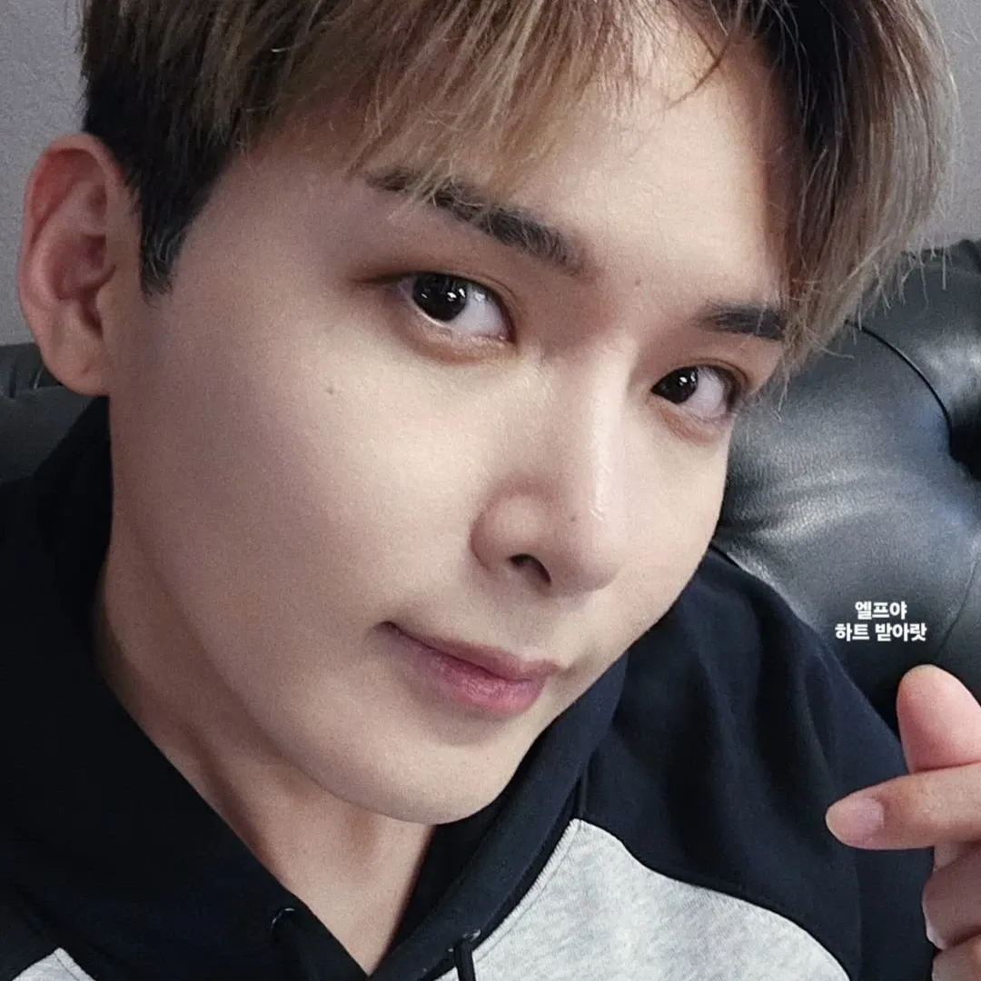 A moment captured by Ryeowook (Super Junior)'s fan
