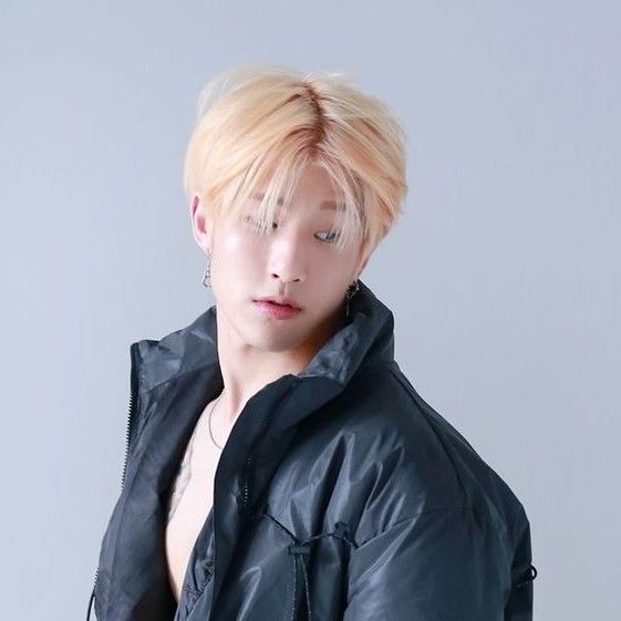 A moment captured by Jinjin (ASTRO)'s fan