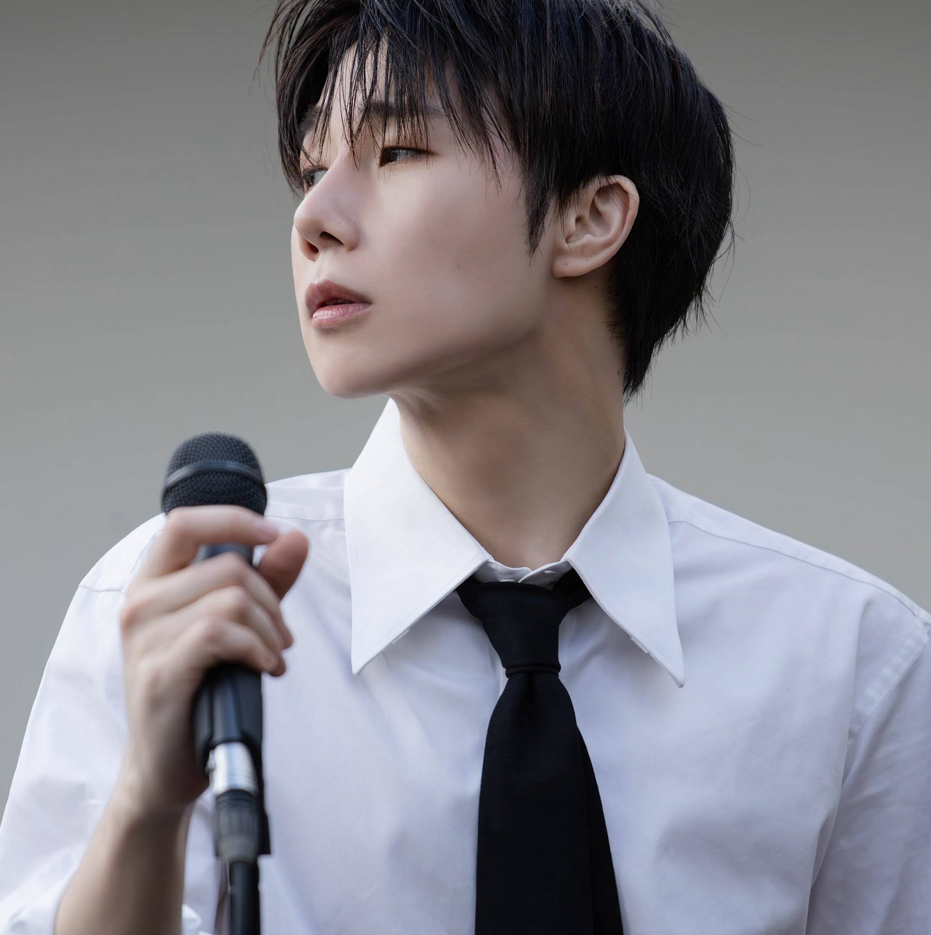 Recent activity shot of Sungkyu (INFINITE)