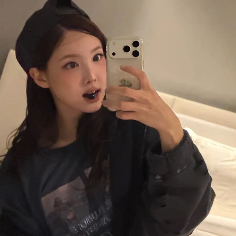 Potret di balik layar Nayeon (TWICE)