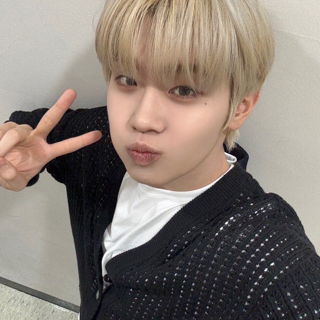 Behind-the-scenes cut of Kim Taerae (ZEROBASEONE)