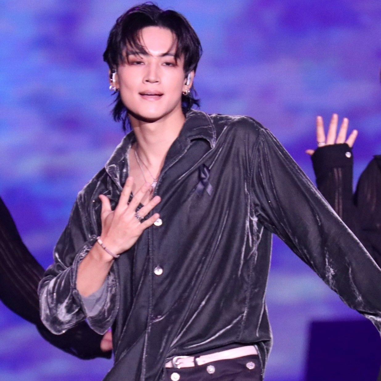 Behind-the-scenes cut of JAY B (GOT7)