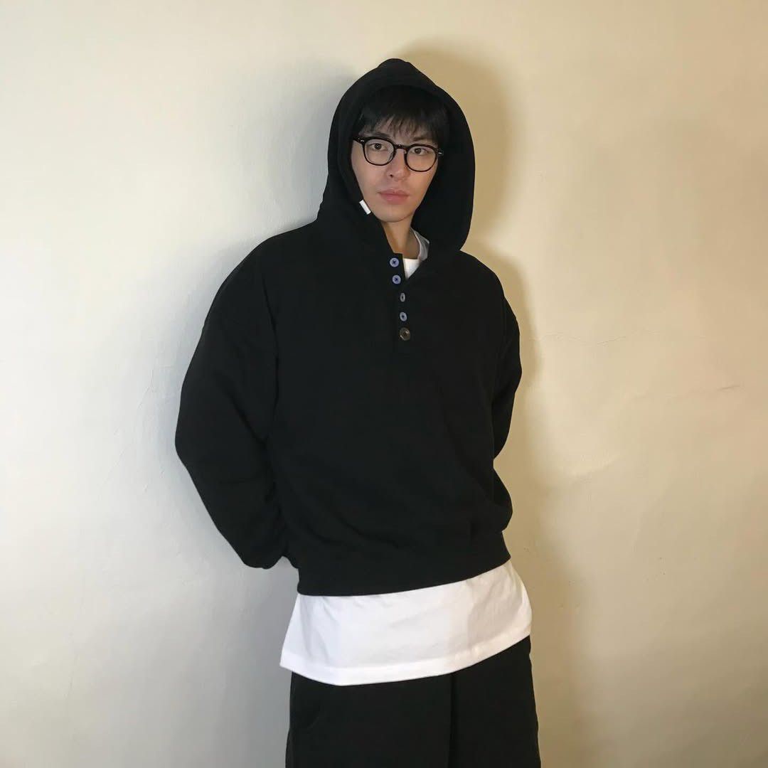 Latest photo of JU-NE (iKON)