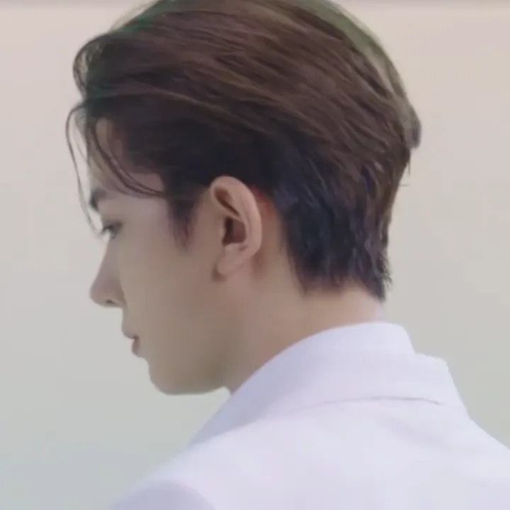 에반의 비하인드 컷