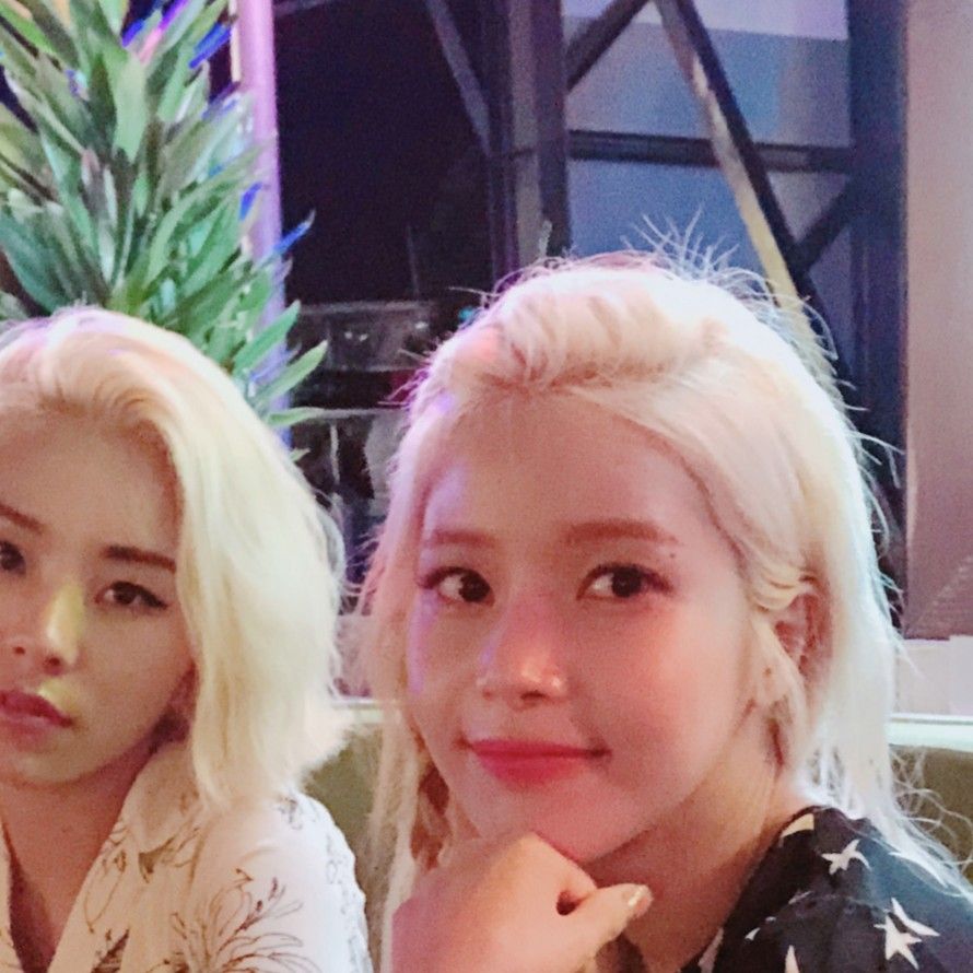 Behind-the-scenes cut of MAMAMOO