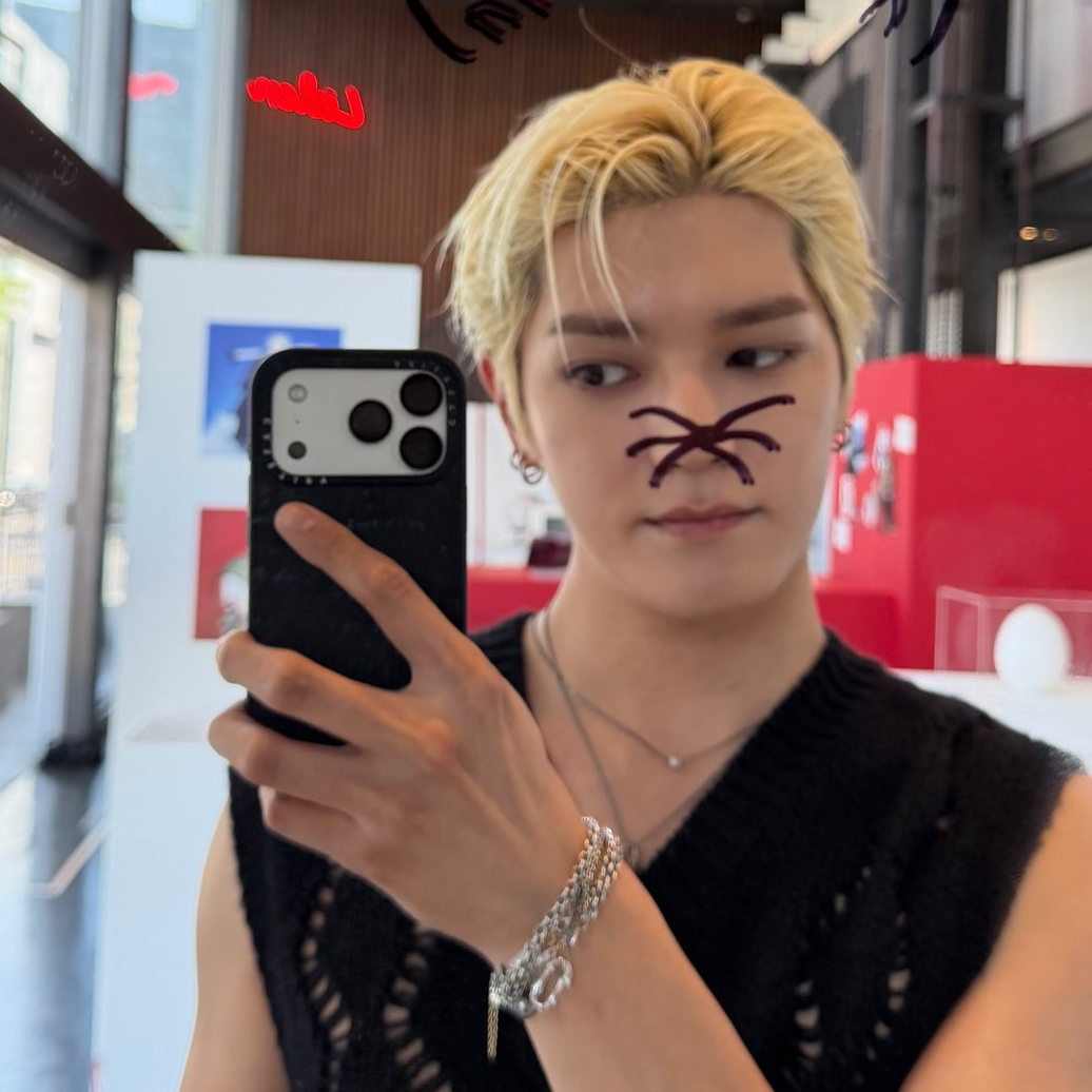Behind-the-scenes cut of Taeyong (NCT 127)