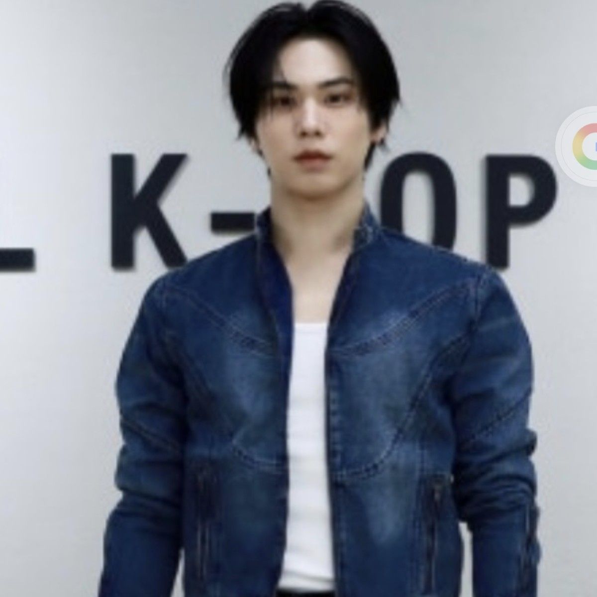 A moment captured by Rocky's fan