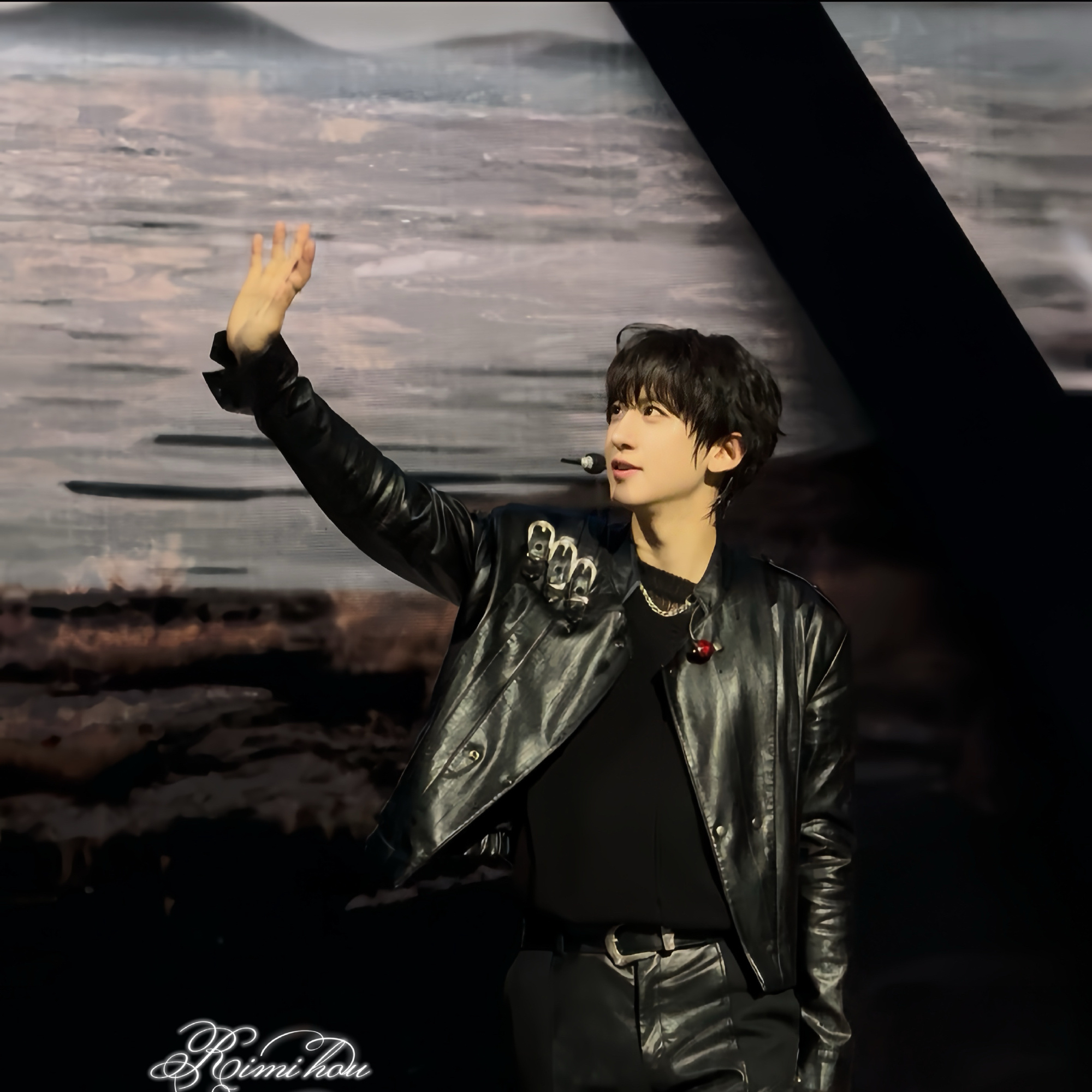Behind-the-scenes cut of Chanyeol (EXO)