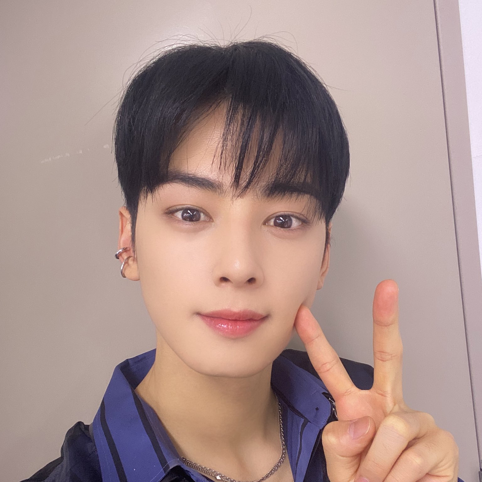 아스트로의 비하인드 컷