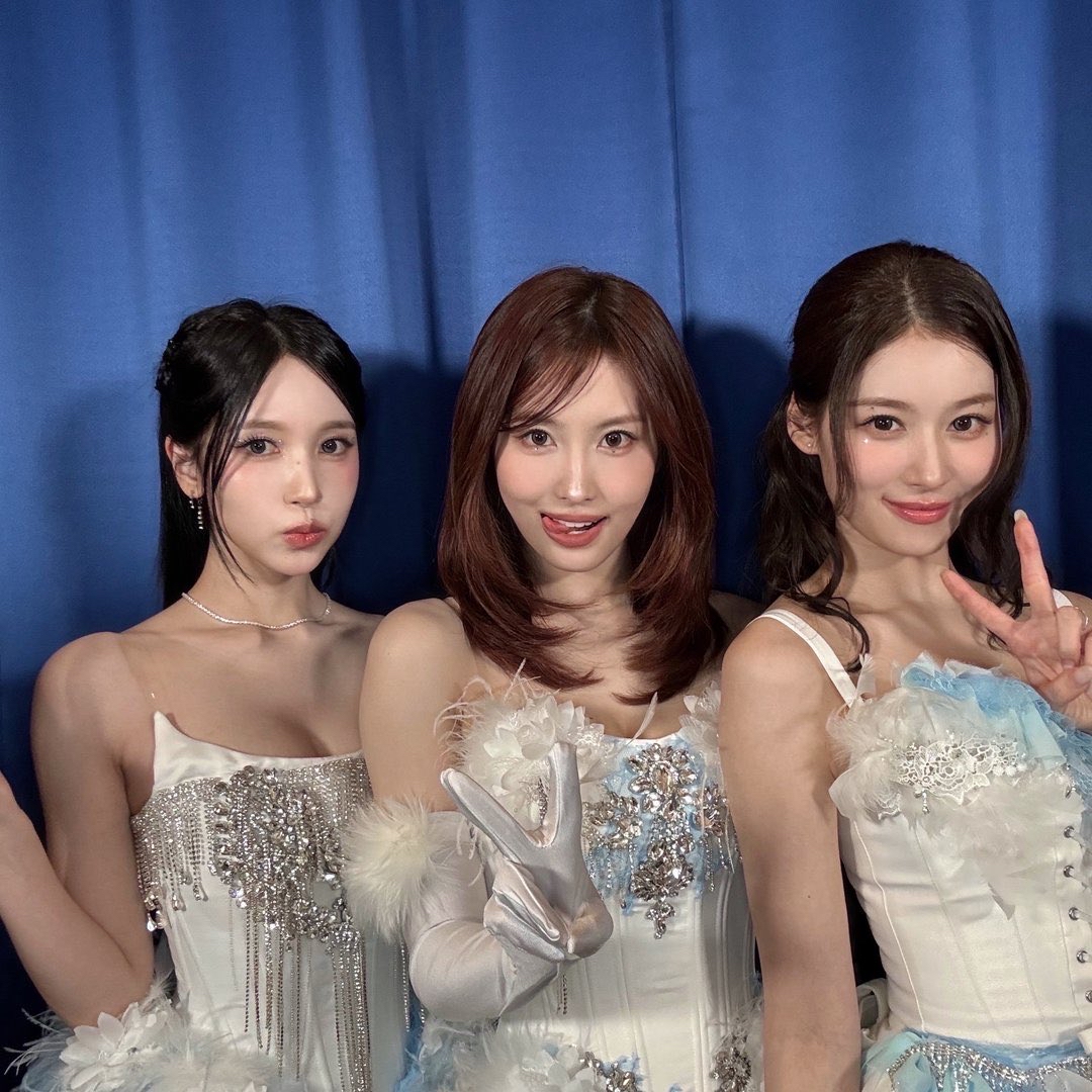 미나 (TWICE)의 최신 사진