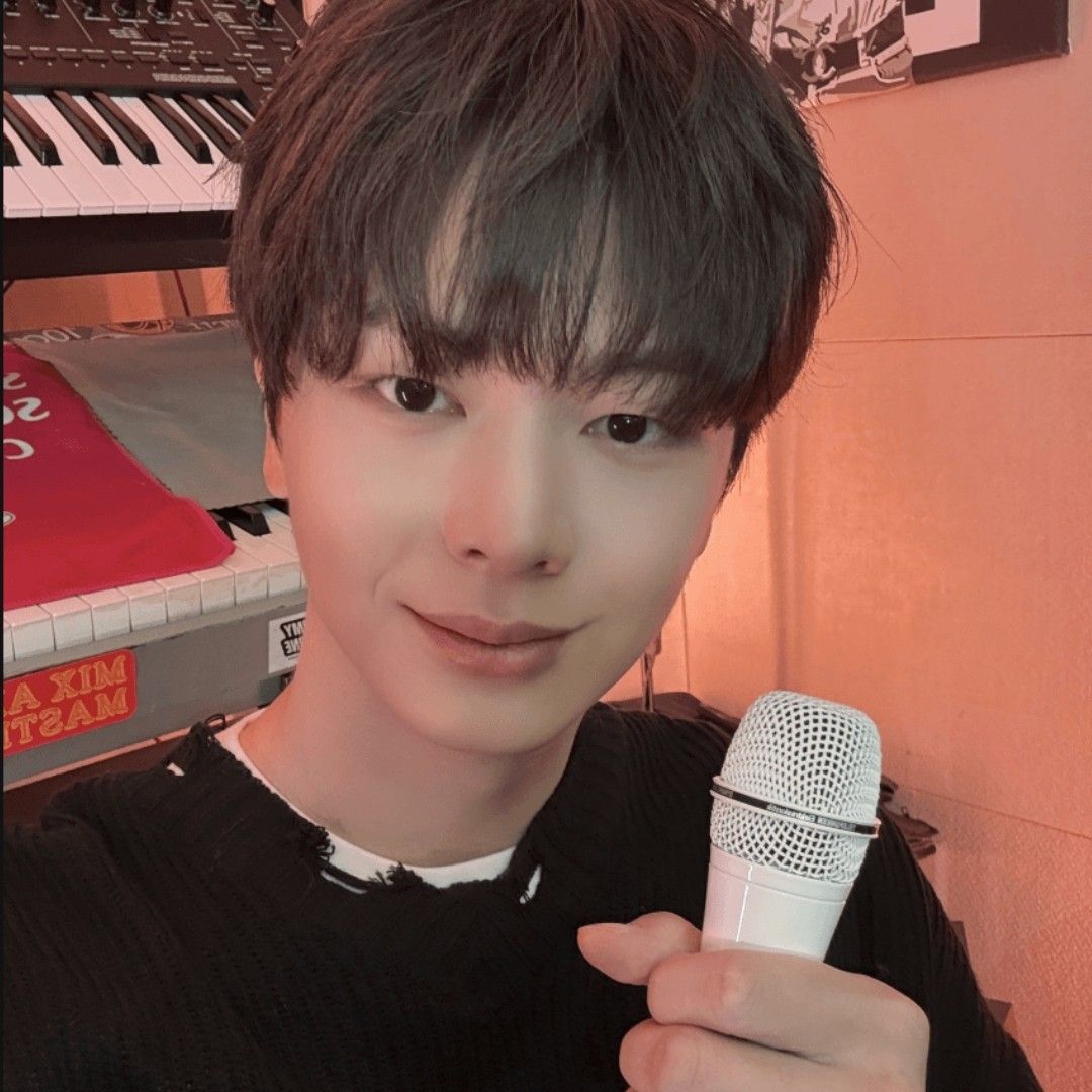 A moment captured by Yook Sungjae (BTOB)'s fan