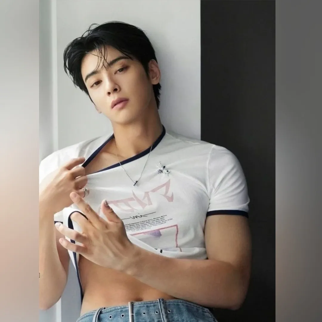 A moment captured by Eunwoo (ASTRO)'s fan
