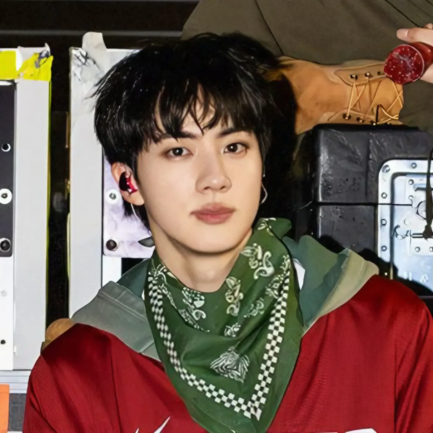 Potret di balik layar Jin (BTS)