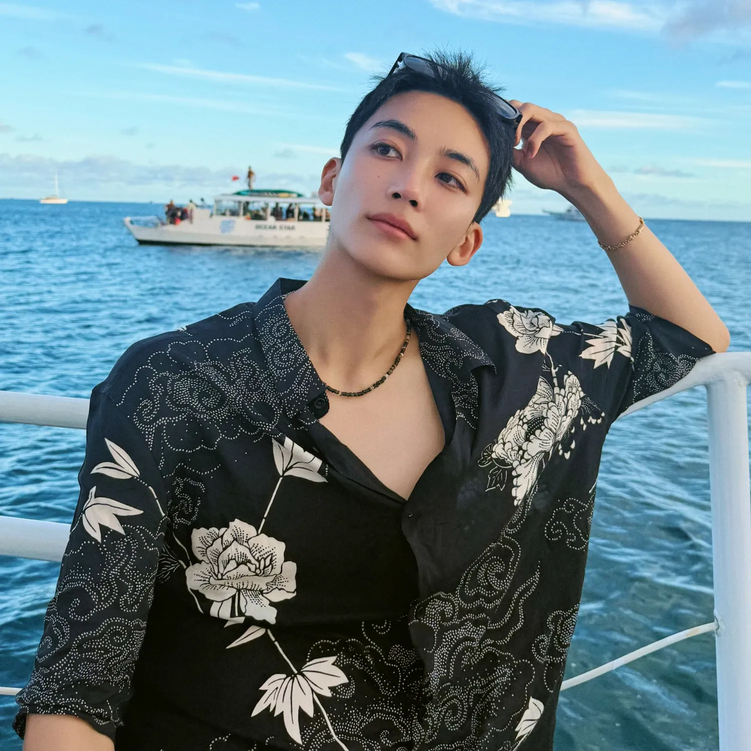 Latest photo of Jeonghan (SEVENTEEN)