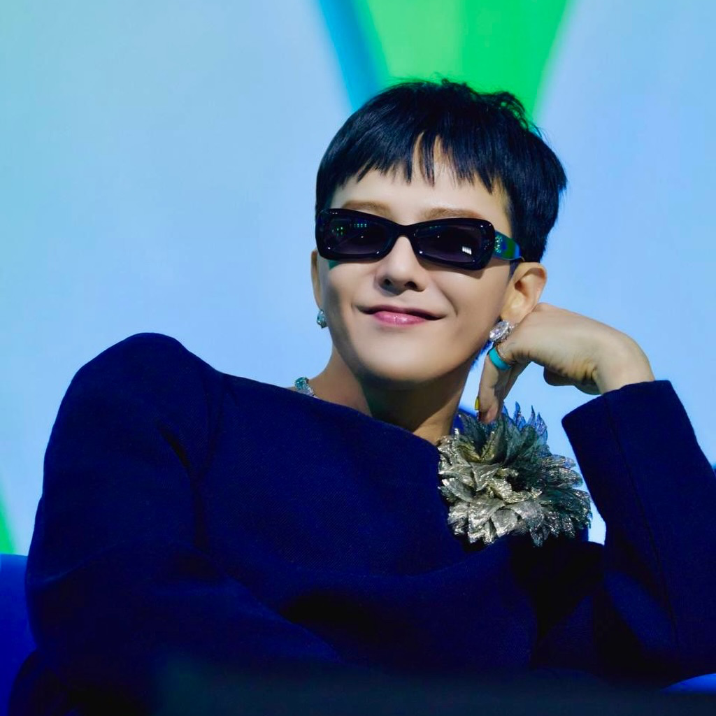 Recent activity shot of G-DRAGON (BIGBANG)
