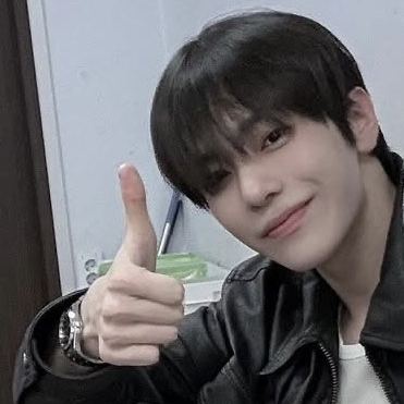 A moment captured by Park Donggyu's fan