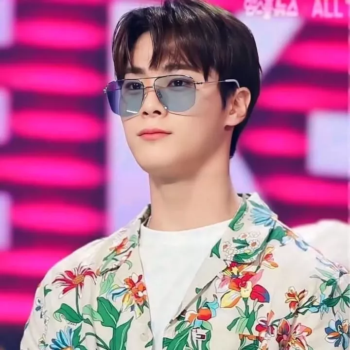 Recent activity shot of Moonbin (ASTRO)