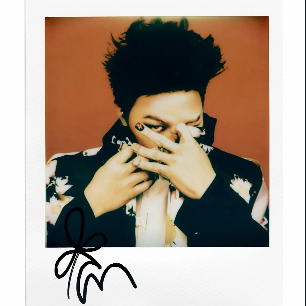 Recent activity shot of G-DRAGON (BIGBANG)