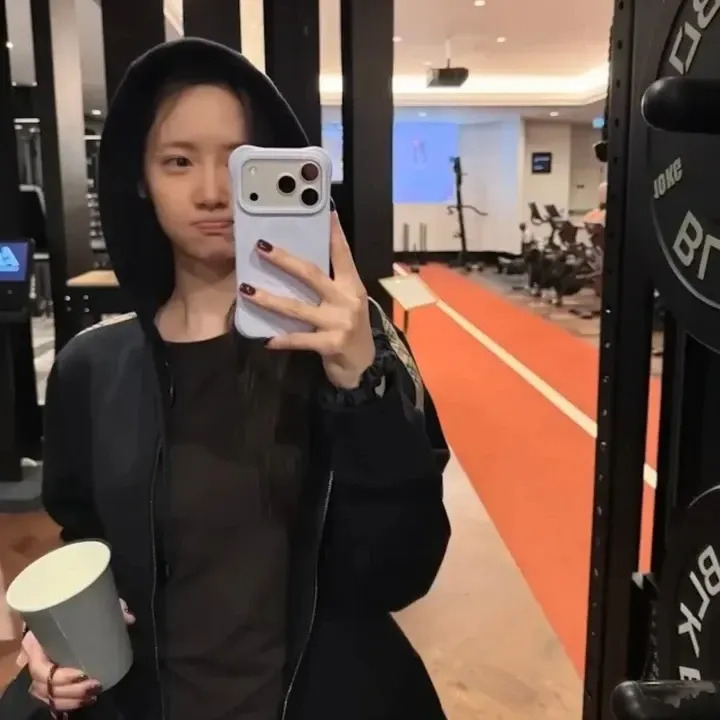 Behind-the-scenes cut of Yoona (Girls' Generation)