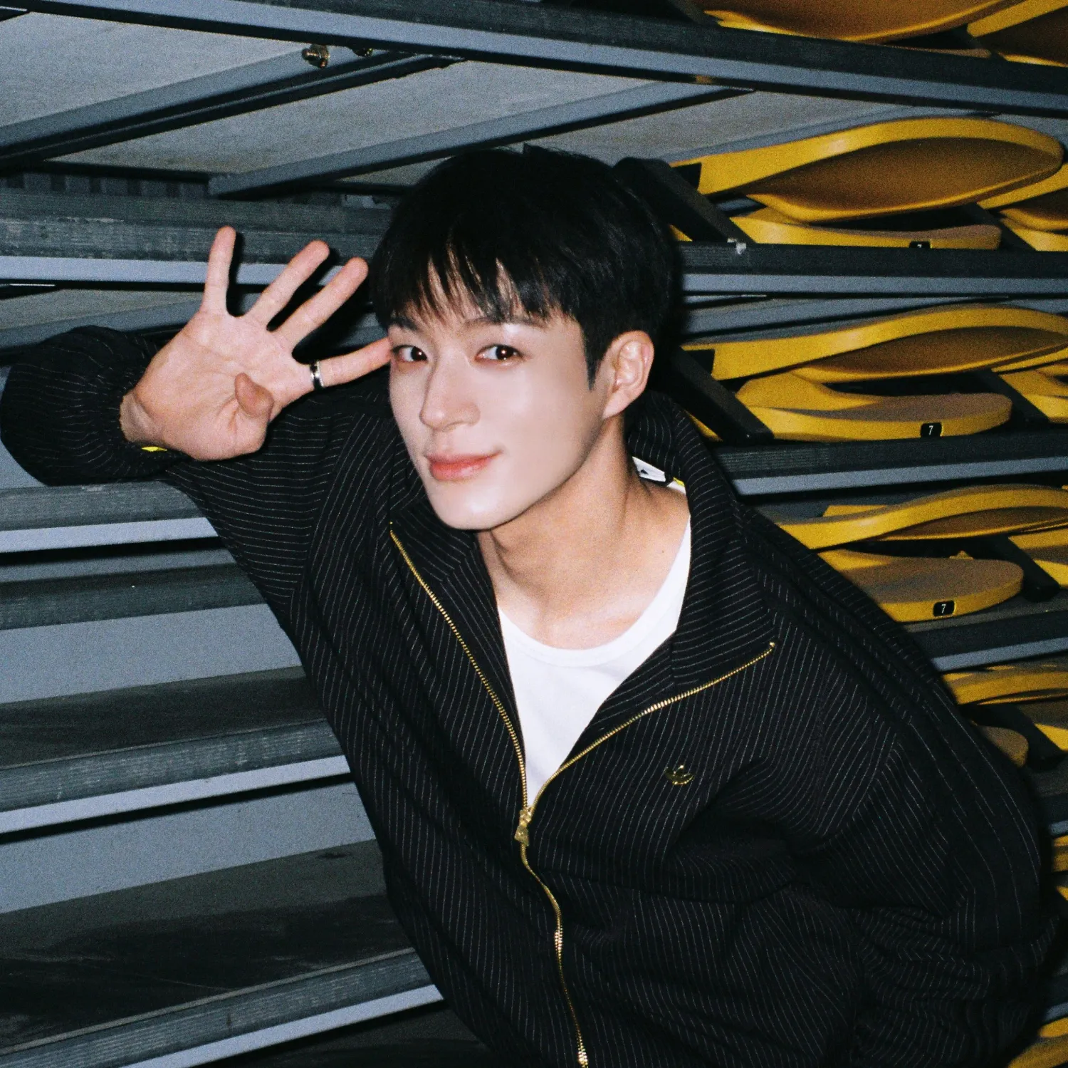 Behind-the-scenes cut of Jeno (NCT DREAM)