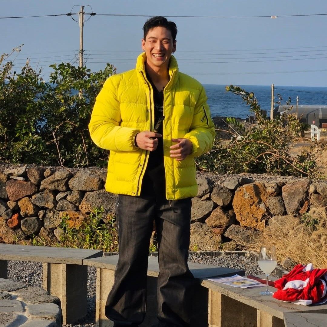 Latest photo of Baekho