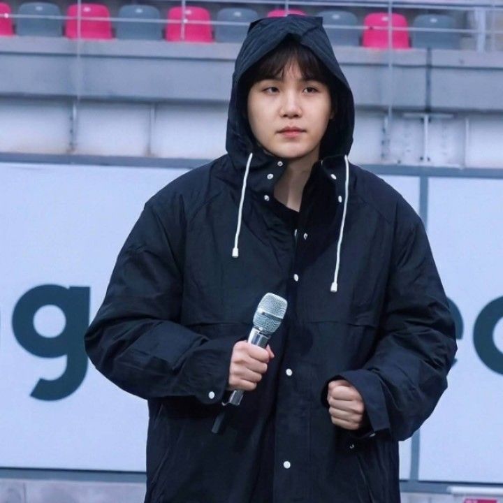 Foto terbaru SUGA (BTS)