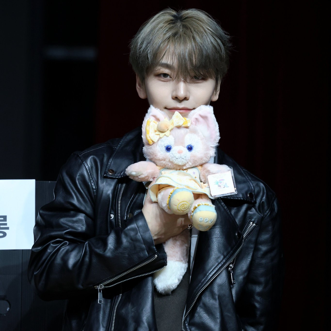 A moment captured by He Xinlong (ALPHA DRIVE ONE)'s fan