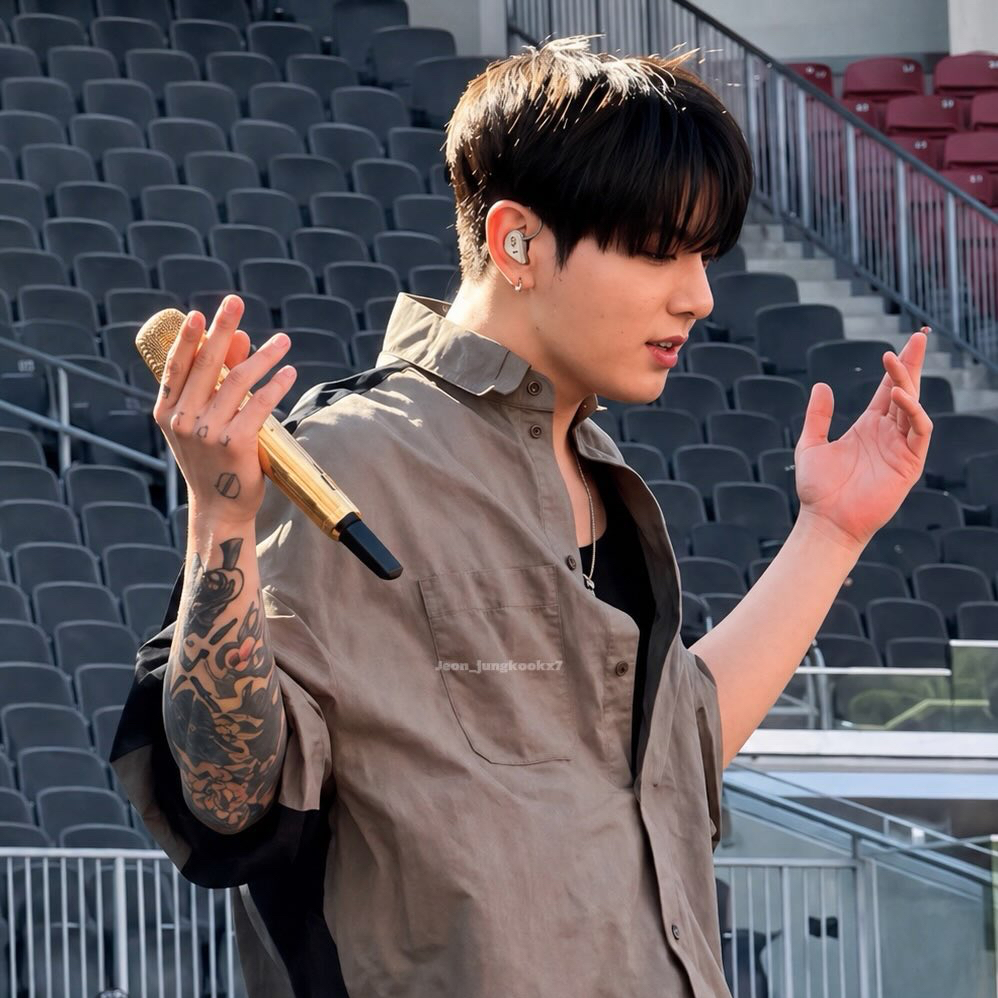 Momen yang diabadikan oleh penggemar Jungkook (BTS)