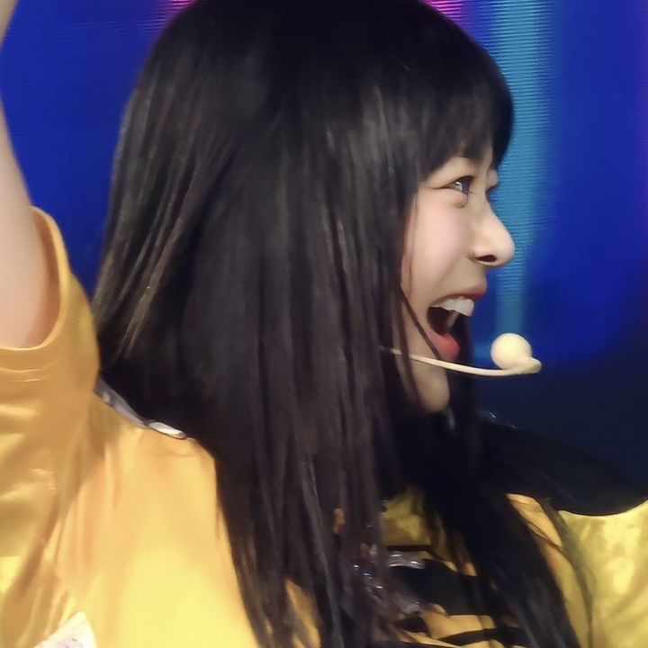 Behind-the-scenes cut of NewJeans