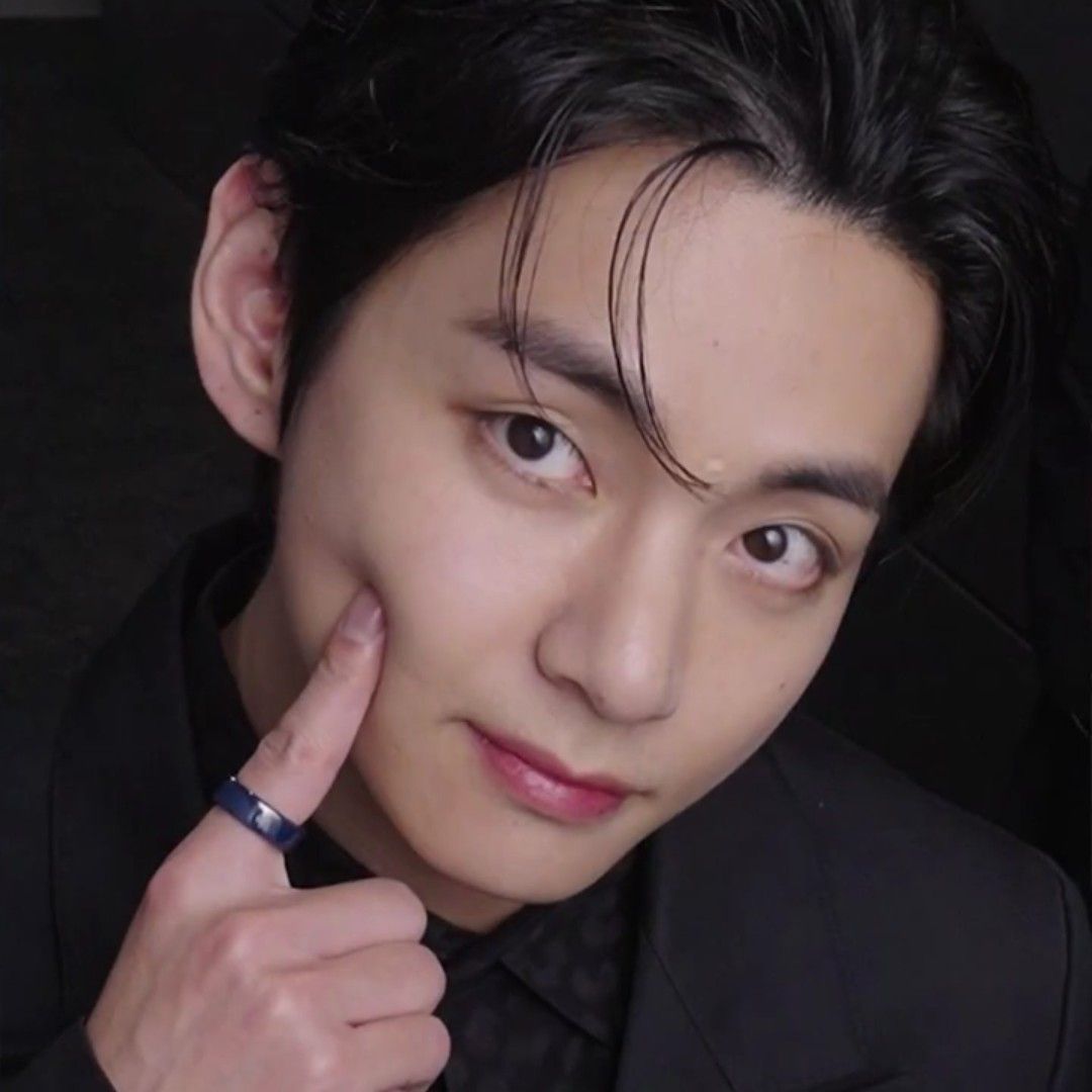 A moment captured by V (BTS)'s fan