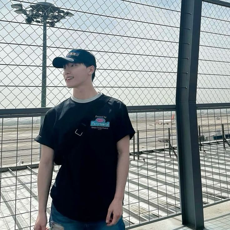 Recent activity shot of Dino (SEVENTEEN)