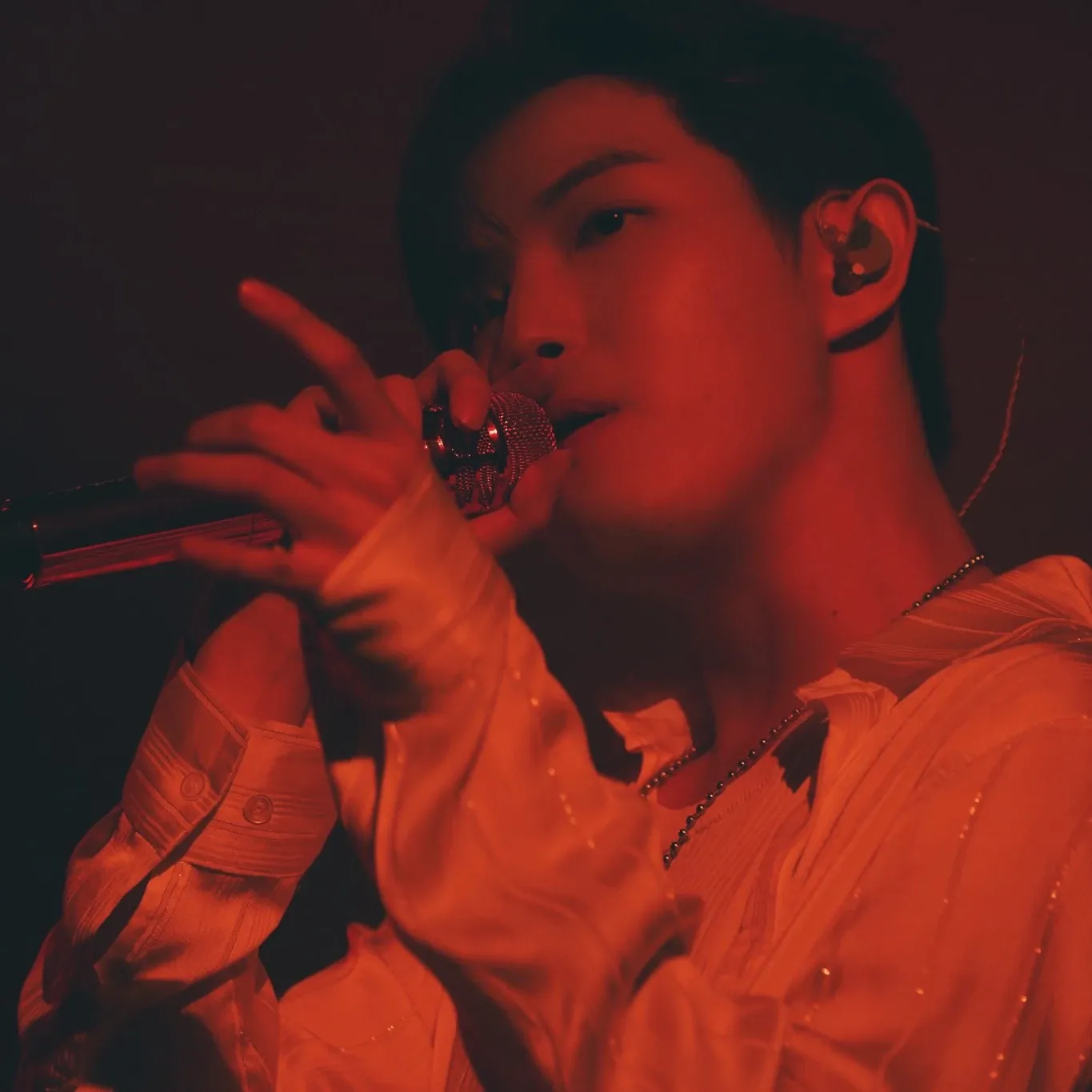 金在奐粉絲拍下的瞬間