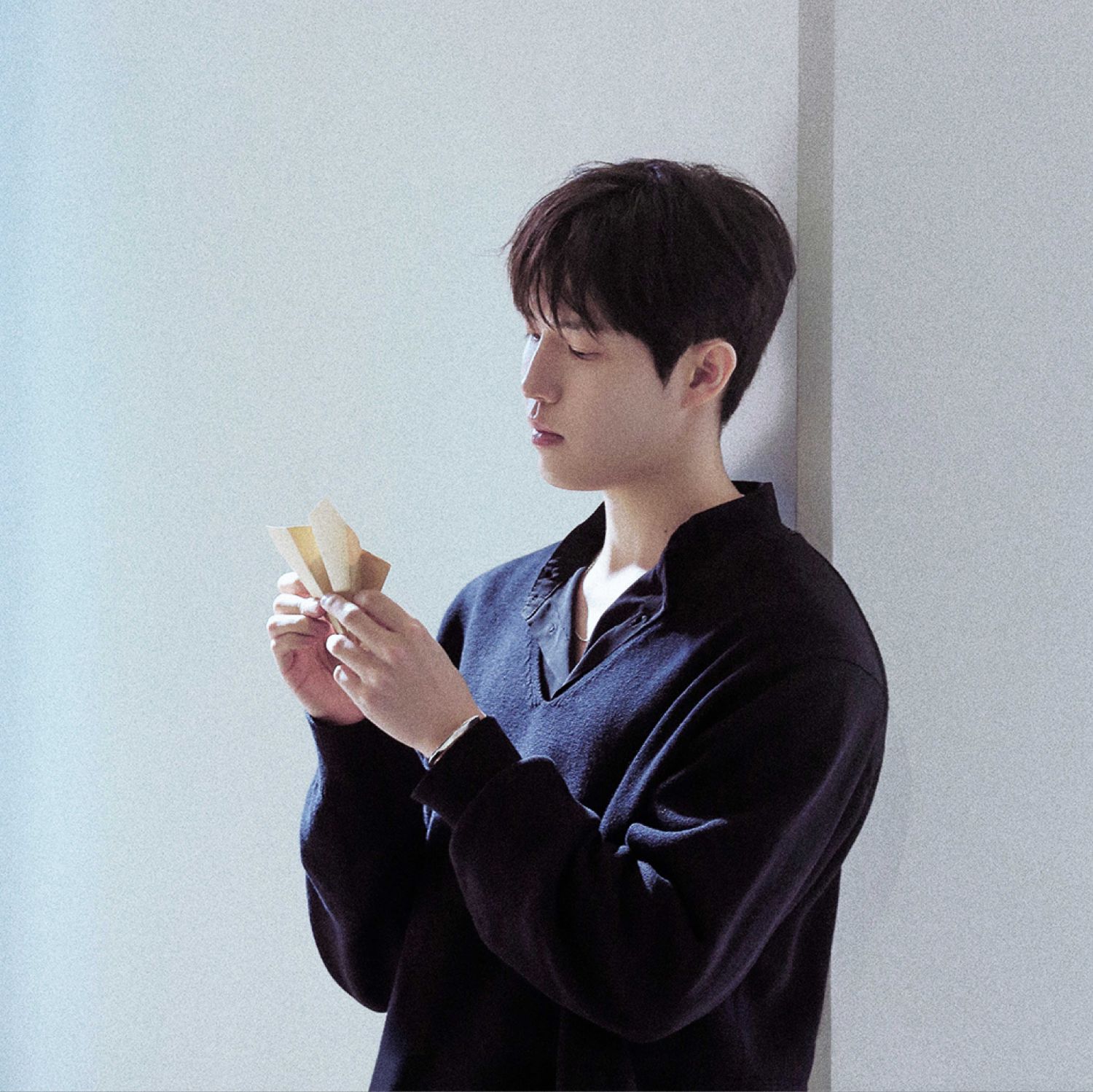 Potret di balik layar Kim Jaehwan